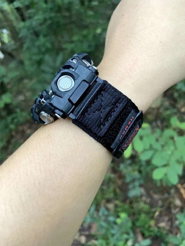 hg155-gwg2000-black-red-03-wrist-side Side view of the Black Red HEMSUT nylon watch band worn with a G-SHOCK GWG-2000