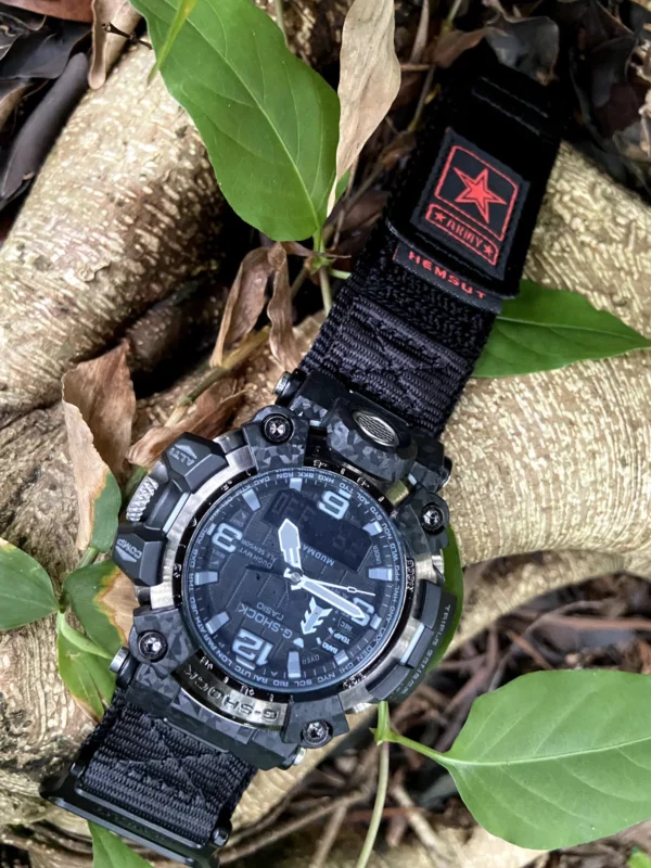 hg155-gwg2000-black-red-05-overhead-detail Overhead view of the Black Red nylon hook-and-loop watch band installed on a G-SHOCK GWG-2000