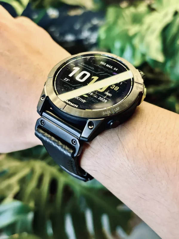 hga160-garmin-badalassi-carlo-black-wrist-front Black Badalassi Carlo Italian leather strap fitted to a Garmin watch on the wrist